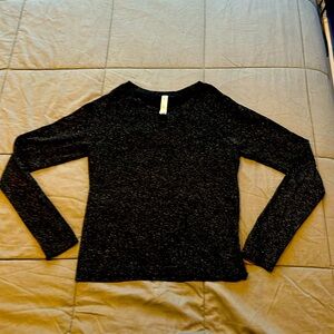 Athleta Momentum long sleeve top